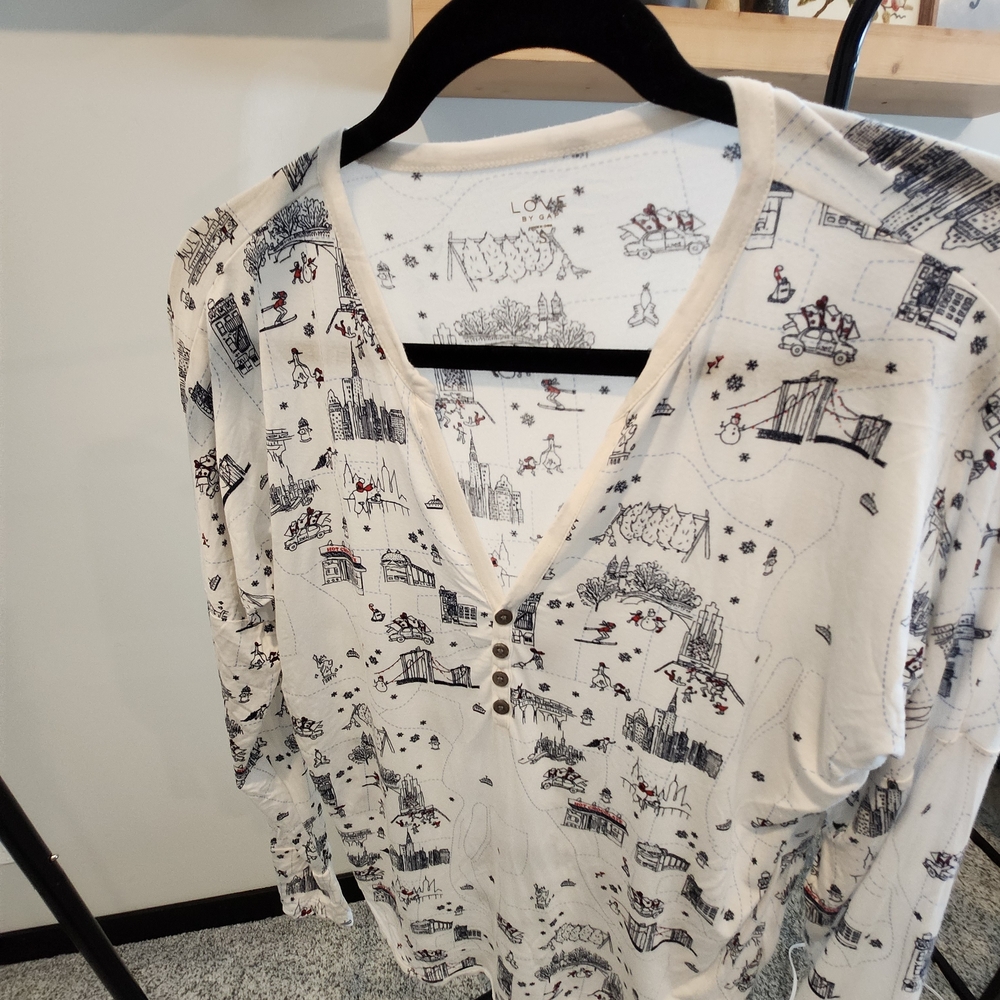 GAP Love Collection Graphic Top